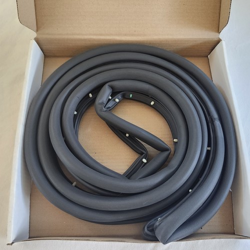 Metro moulded v front - 13-v,